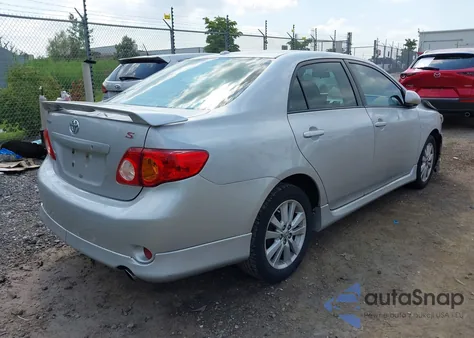 2010 Toyota Corolla S z USA, uszkodzony, nr VIN 2T1BU4EE2AC456016